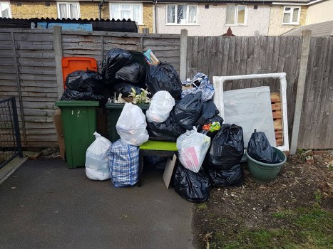 Benefits of Using Skip Hire in Heston